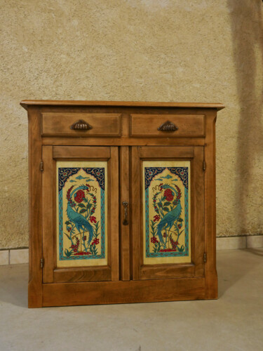 Design getiteld "Meuble Iznik (Paon)" door Olivier Julienne, Origineel Kunstwerk, Meubilair