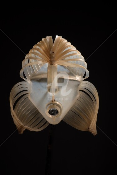 Sculpture titled "dame-blanche.jpg" by Olivier Mercier, Original Artwork