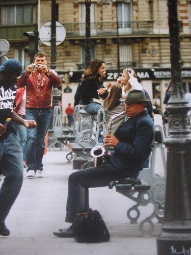 Photographie intitulée "Le Saxophoniste" par Olivier Moch, Œuvre d'art originale