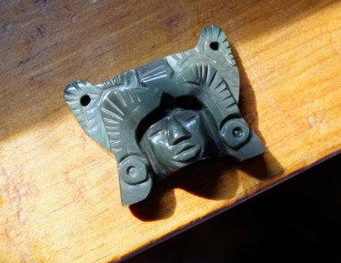 Scultura intitolato "Masque aztèque guer…" da Ollinmexica-Obsidienne, Opera d'arte originale, Pietra