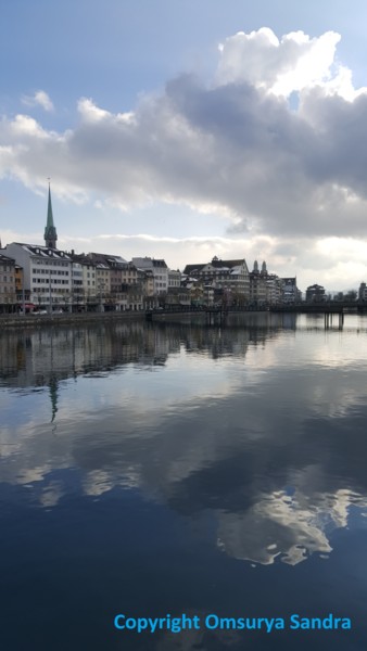 Photography titled "MAGIC ZURICH RIVER" by Omsurya Sandra Inti Ruphay, Original Artwork, Non Manipulated Photography