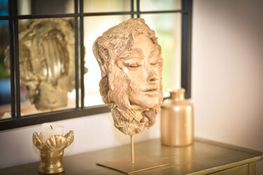 Sculpture titled "Golden Goddess" by Orane Verdier, Original Artwork, Terra cotta