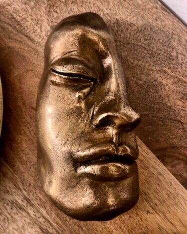 Scultura intitolato "Bronze Mourner" da Orane Verdier, Opera d'arte originale, Bronzo