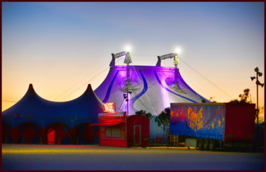 Photographie intitulée "Cirque Medrano" par Alain Brasseur, Œuvre d'art originale