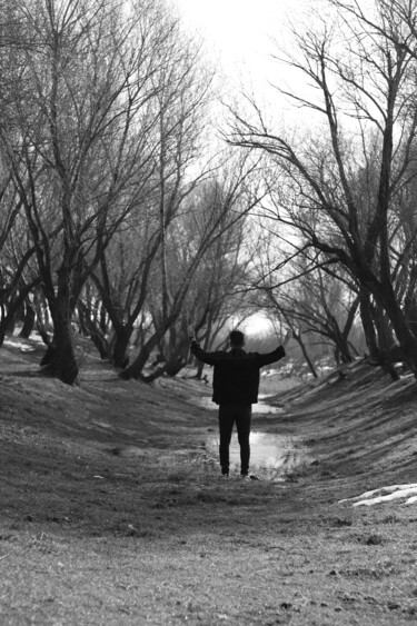 摄影 标题为“lonely man” 由Orhan Güldeste, 原创艺术品, 非操纵摄影