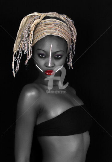 Photography titled "AFRICAN QUEEN en no…" by Osho Photographe, Original Artwork, Digital Photography