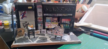 Rzeźba zatytułowany „News Stand” autorstwa Oskar Diorama, Oryginalna praca, Akryl