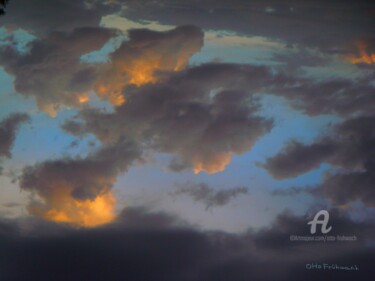 Fotografía titulada "Wolkenwesen" por Otto Frühwach, Obra de arte original, Fotografía digital