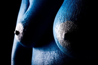 Fotografia intitolato "Blue 4" da Ovidiu Adrian Bujor, Opera d'arte originale, Fotografia digitale