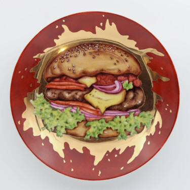 제목이 "Burger (red)"인 조형물 Oxana Kondratenko로, 원작, 도예