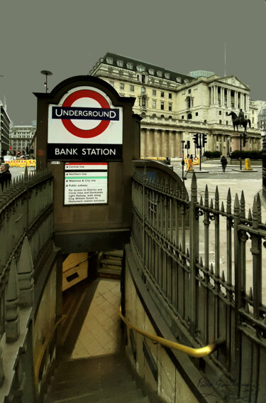 Photography titled "Bank Station-London" by Pablo Guillamon, Original Artwork, Digital Photography