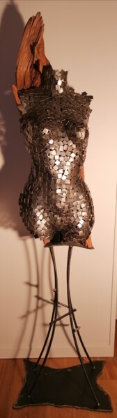 Скульптура под названием "Feminine" - Pacom, Подлинное произведение искусства, Металлы