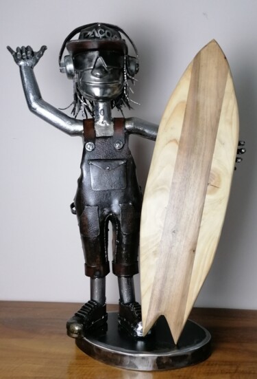 Sculpture titled "Surfeur" by Pacom, Original Artwork, Metals