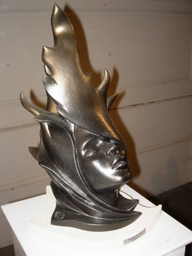 Sculpture intitulée "baiser  de feu" par Pakau, Œuvre d'art originale