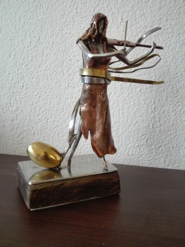 Skulptur mit dem Titel "girl-with-violin-1.…" von Macko, Original-Kunstwerk, Metalle