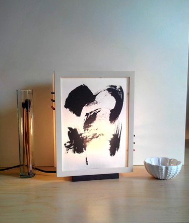 Design mit dem Titel "Lampe Calligraphie.…" von Papiers D'Aurore, Original-Kunstwerk, Leuchte