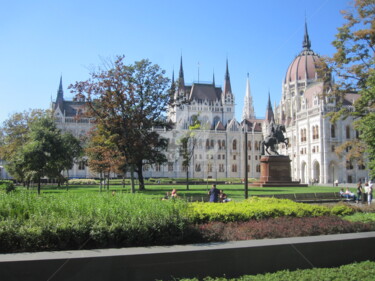 Фотография под названием "Budapest parliament…" - Yann Delpech, Подлинное произведение искусства, Цифровая фотография