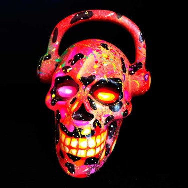 Sculpture intitulée "Universal Skull" par Pariz One, Œuvre d'art originale, Acrylique