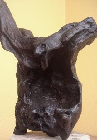 Escultura intitulada "Morcego (madeira)" por Aníbal Ruivo, Obras de arte originais