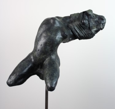 Sculpture intitulée "le pull au féminin" par Pascal Borghi, Œuvre d'art originale, Bronze