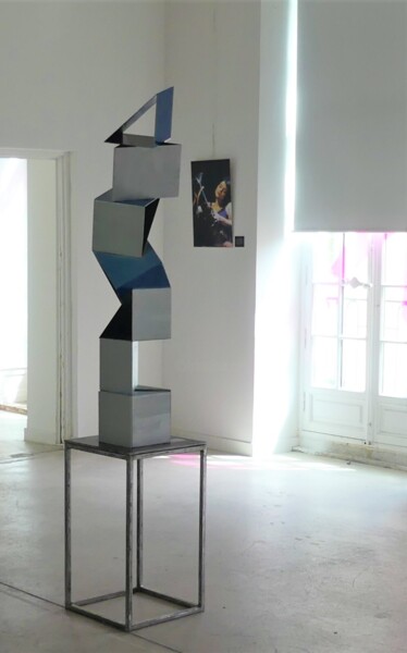 Sculpture intitulée "tous du même métal" par Pascal Borgo, Œuvre d'art originale, Métaux