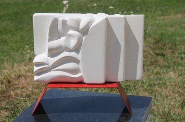 Skulptur mit dem Titel "23 072 Lignes pures" von Pascal Cavalli, Original-Kunstwerk, Stein