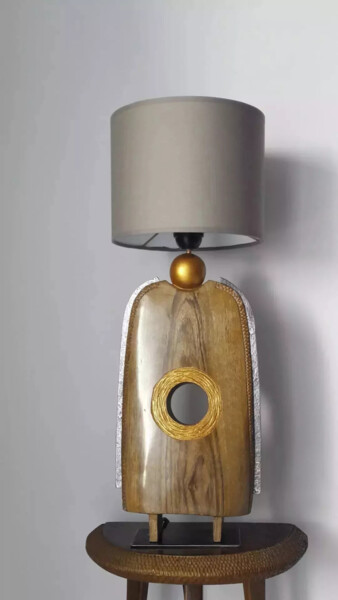 Escultura intitulada "Walnut sculpted lam…" por Pascal Denis Sculpture, Obras de arte originais, Madeira