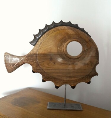 Skulptur mit dem Titel "Walnut wood sculpte…" von Pascal Denis Sculpture, Original-Kunstwerk, Holz