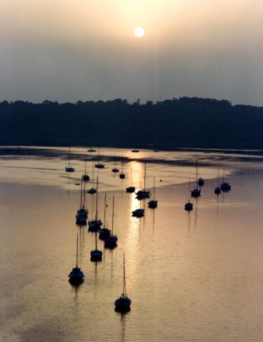 Фотография под названием "following the sun" - Pascal Senequier Buquen, Подлинное произведение искусства