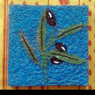 Scultura intitolato "Les olives de Nyons…" da Nadine Danis, Opera d'arte originale, Mosaico