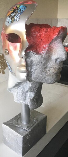 Sculpture titled "Double face" by Pascale De Iudicibus, Original Artwork, Plastic