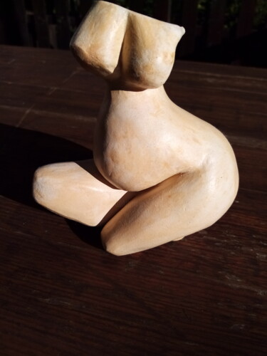 Sculpture titled "Fécondité" by Pascale Rodriguez, Original Artwork, Ceramics