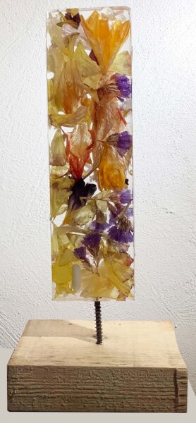 Sculpture titled "PATTILITHE FLEURS" by Patmoli, Original Artwork, Resin