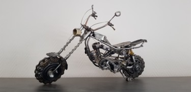 Sculpture titled "Sculpture Moto Chop…" by Pat, Original Artwork, Metals