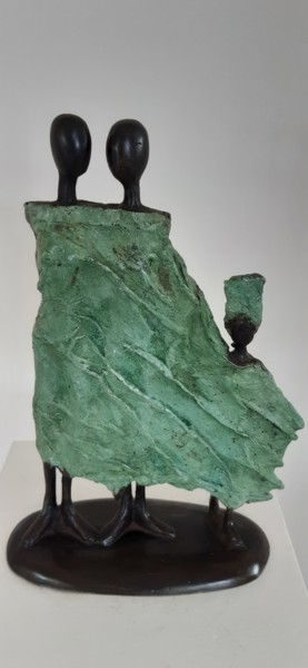 Sculpture titled "Gezin" by Patrice Balma, Original Artwork, Bronze