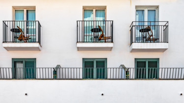 Photographie intitulée "Les trois balcons" par Patrice Corbin, Œuvre d'art originale