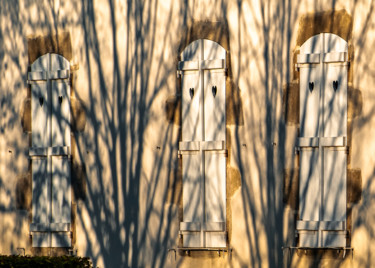 「Trois fenêtres」というタイトルの写真撮影 Patrice Corbinによって, オリジナルのアートワーク