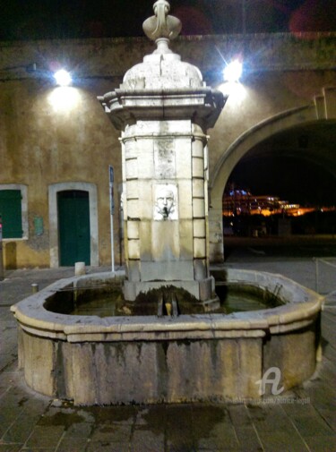 Photography titled "La Fontaine d'Aigui…" by Patrice Le Gall, Original Artwork, Non Manipulated Photography