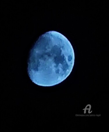 Fotografia intitolato "La Lune Bleue" da Patrice Le Gall, Opera d'arte originale, Fotografia non manipolata