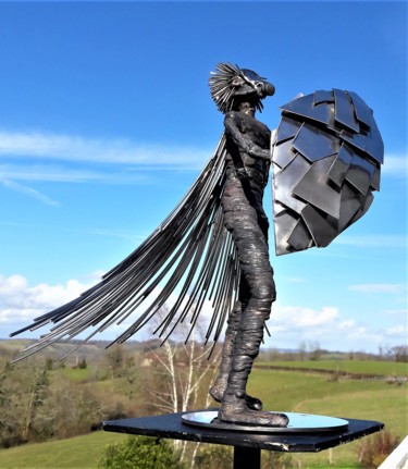 Skulptur mit dem Titel "Sur la defensive" von Bueno Patrice, Original-Kunstwerk, Metalle