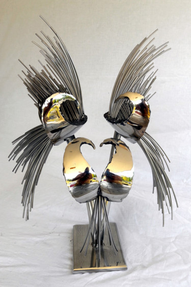 Sculpture titled "Transmettre" by Bueno Patrice, Original Artwork, Metals