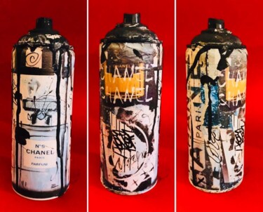 Scultura intitolato "BOMBE CHANEL" da Patricia Ducept (Art'Mony), Opera d'arte originale, Collages