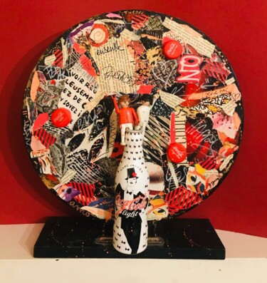 Sculpture titled "I LOVE COCA COLA" by Patricia Ducept (Art'Mony), Original Artwork, Collages
