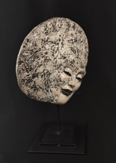 Sculpture titled "Louna" by Patricia Grenier, Original Artwork, Clay