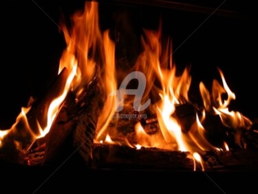 Photographie intitulée "feu de cheminée N°2" par Patricia Saulais, Œuvre d'art originale, Photographie numérique
