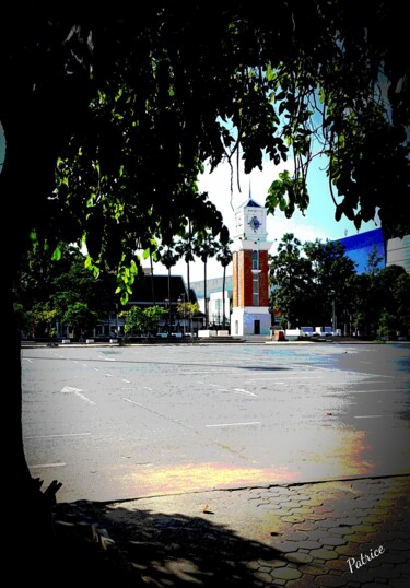 Fotografia intitolato "The Clock Tower" da Patrick John Bennett (Patrice), Opera d'arte originale, Fotografia digitale