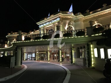 Photographie intitulée "Photo du casino de…" par Patrick Jourdain, Œuvre d'art originale