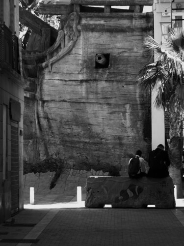 Photographie intitulée "Toulon,à  quai" par Patrick Lalande, Œuvre d'art originale, Photographie numérique
