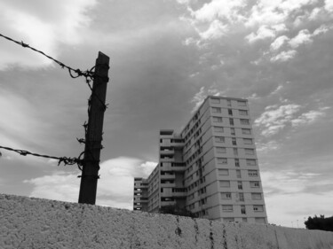 Photographie intitulée "Toulon  la cité" par Patrick Lalande, Œuvre d'art originale, Photographie numérique