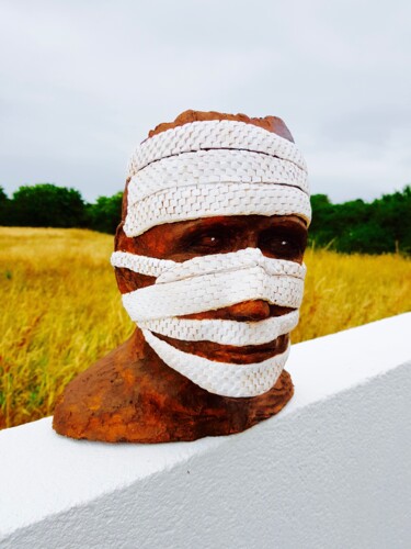Sculpture titled "Contre masque" by Patrick Lameynardie, Original Artwork, Terra cotta